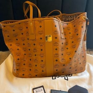 Mcm Large Liz Tote Shopper